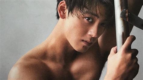 JAPONESES GUAPOS: 12 actores, cantantes y modelos ️